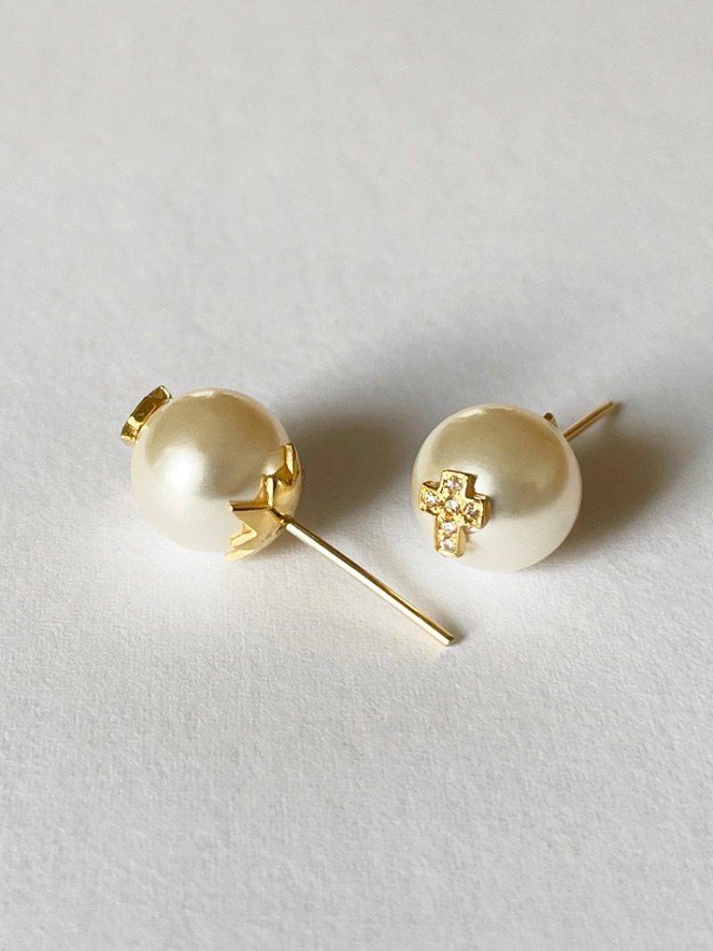The Cross Stud Pearl Earrings